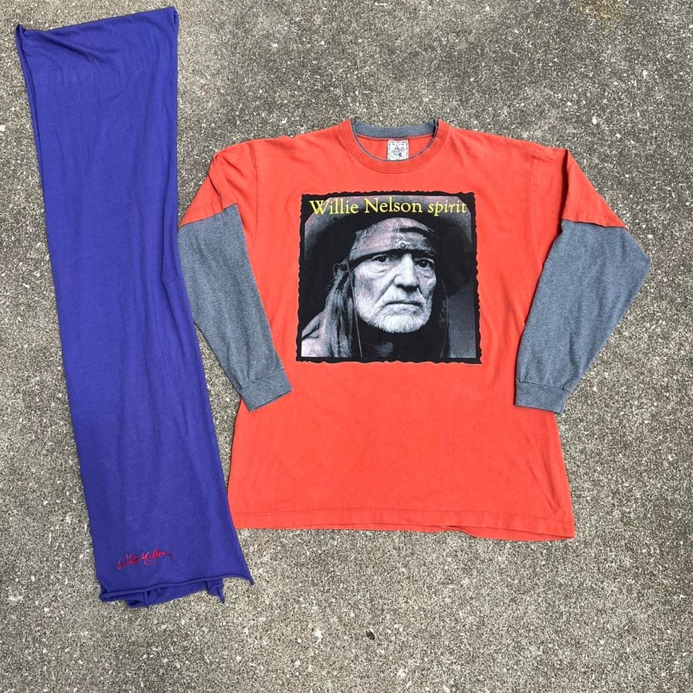 Willie Nelson Spirit Shirt & Scarf - Picture 1 of 8